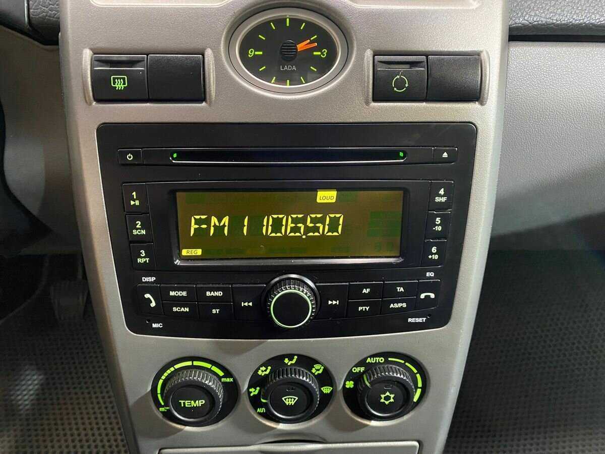 Купить Lada (ВАЗ) Priora, 2011, 44 759 км, фото №12