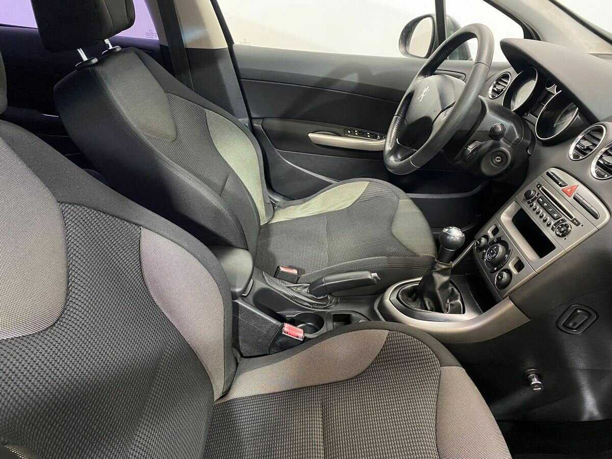 Купить Peugeot 308, 2011, 143 417 км, фото №10