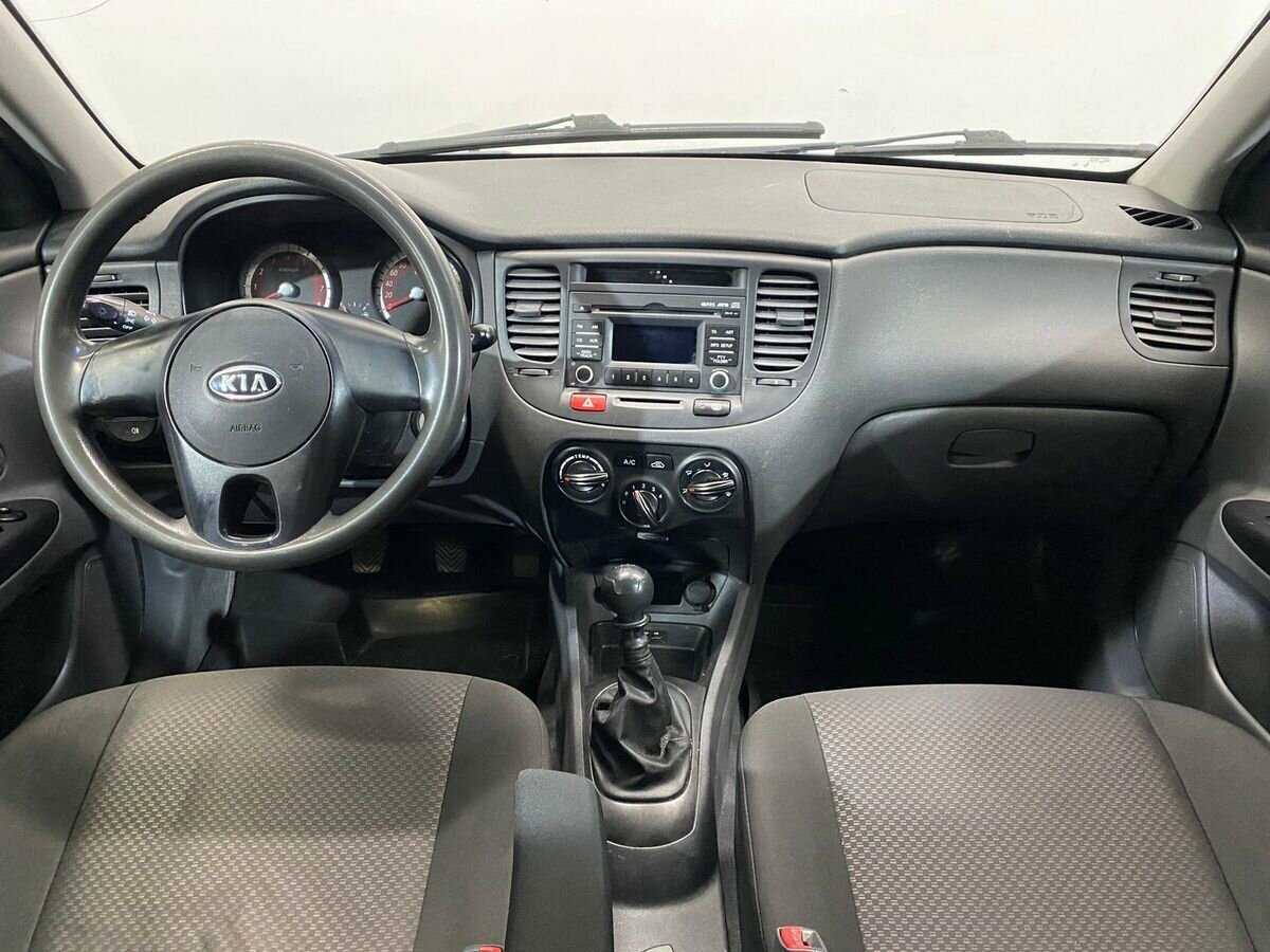 Купить Kia Rio, 2010, 137 102 км, фото №9