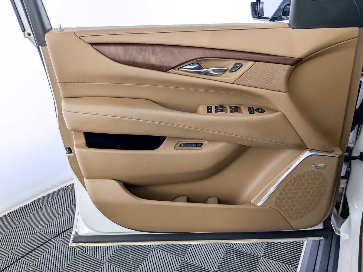 Купить Cadillac Escalade, 2016, 97 215 км, фото №20