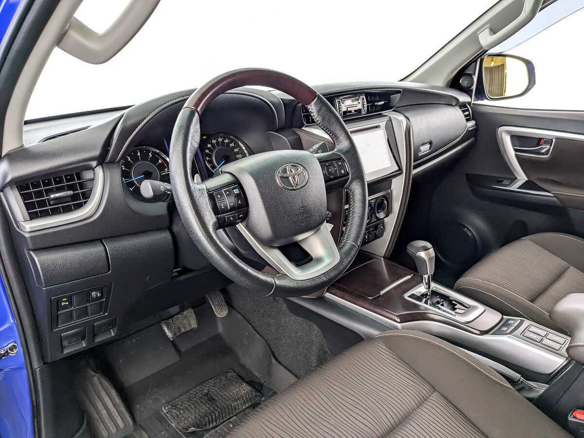 Купить Toyota Fortuner, 2019, 64 679 км, фото №14