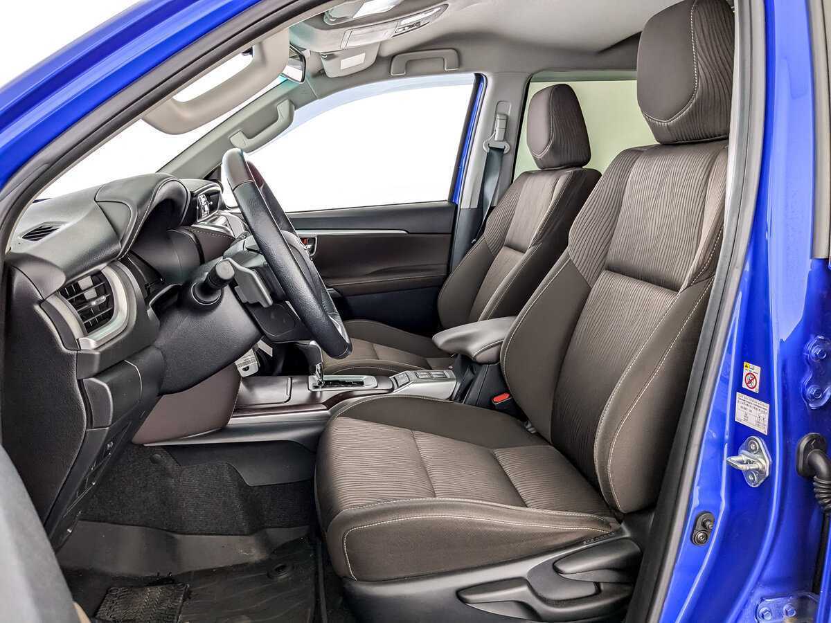 Купить Toyota Fortuner, 2019, 64 679 км, фото №16