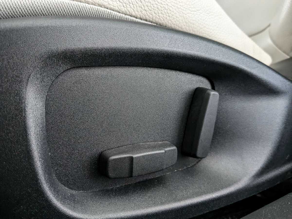 Купить Jaguar XE, 2017, 84 000 км, фото №22