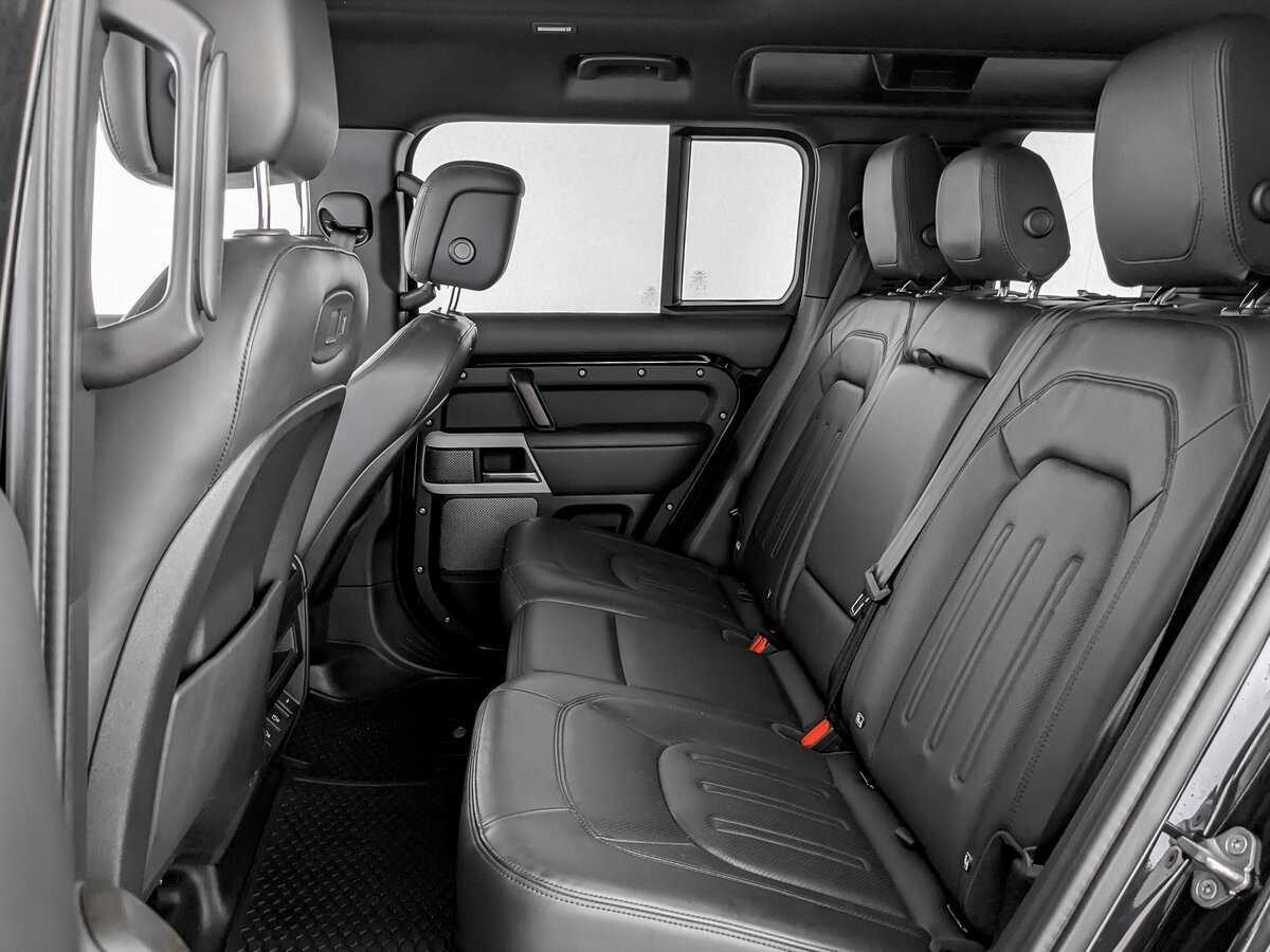 Купить Land Rover Defender 110, 2020, 113 527 км, фото №10