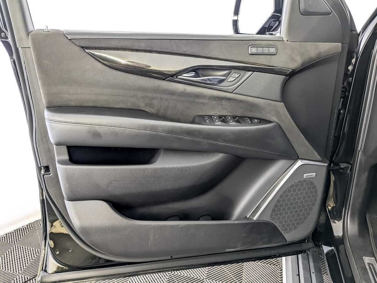 Купить Cadillac Escalade ESV, 2019, 118 334 км, фото №15