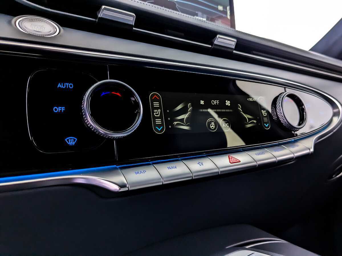 Купить Genesis GV70, 2022, 15 407 км, фото №22