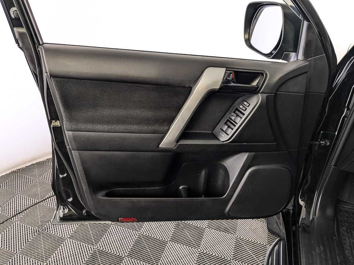 Купить Toyota Land Cruiser Prado, 2020, 38 964 км, фото №14