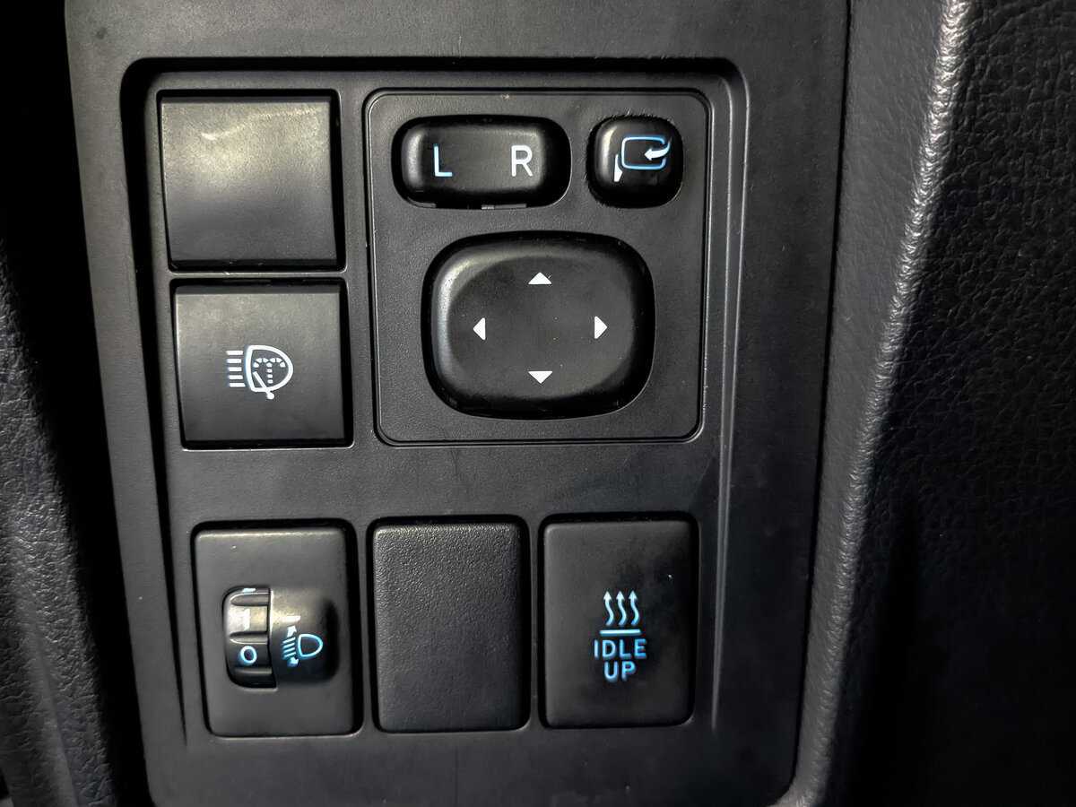 Купить Toyota Land Cruiser Prado, 2020, 38 964 км, фото №21