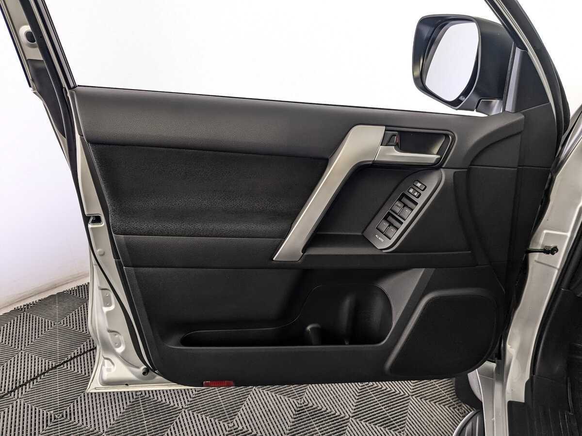 Купить Toyota Land Cruiser Prado, 2021, 17 971 км, фото №15