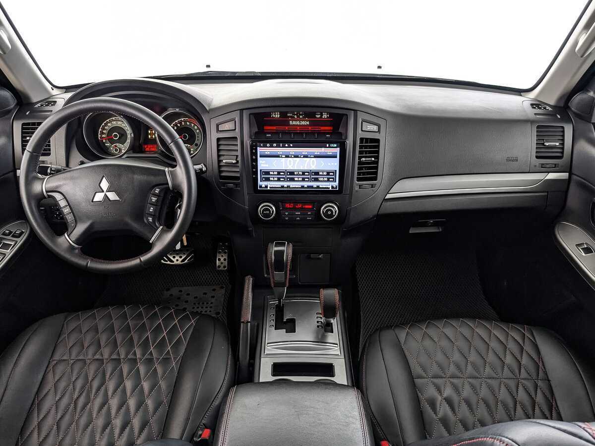 Купить Mitsubishi Pajero, 2011, 201 981 км, фото №10