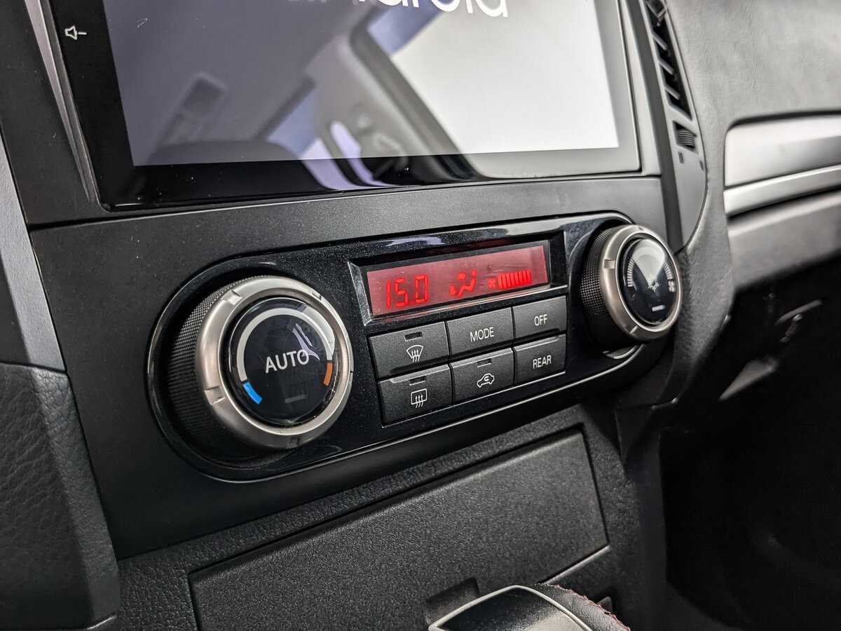 Купить Mitsubishi Pajero, 2011, 201 981 км, фото №17