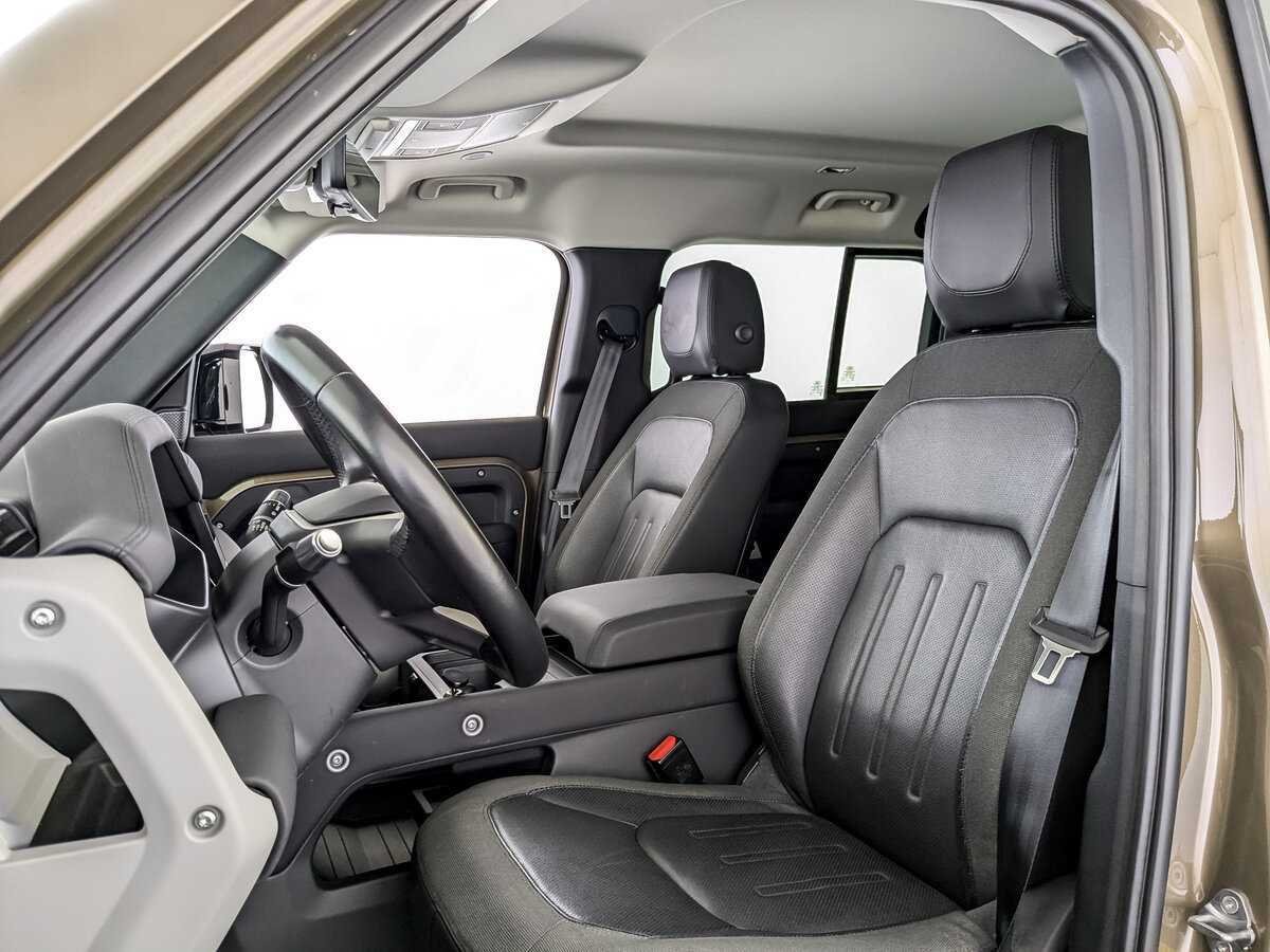Купить Land Rover Defender 110, 2021, 68 830 км, фото №16