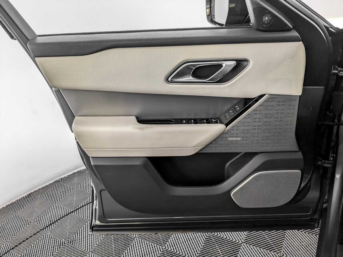 Купить Land Rover Range Rover Velar, 2017, 92 802 км, фото №15