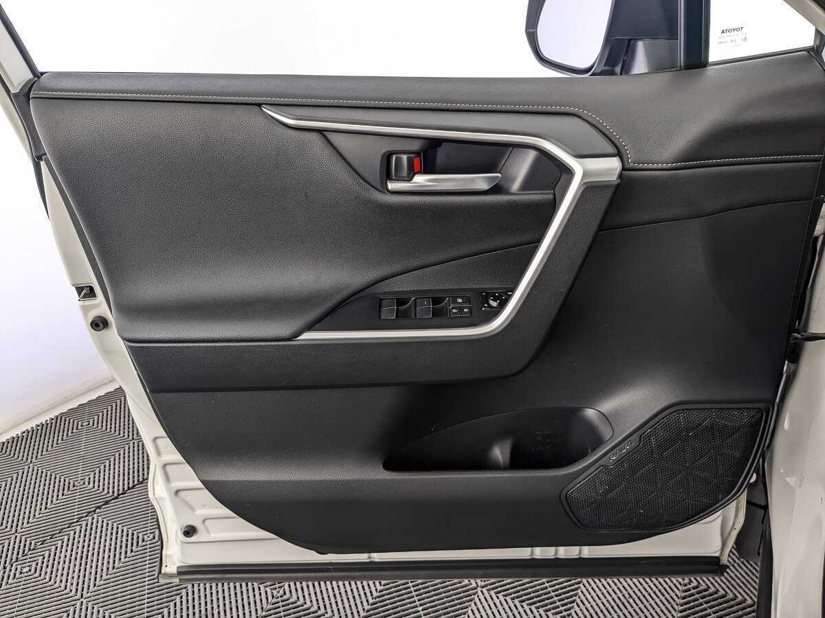 Купить Toyota RAV4, 2021, 85 123 км, фото №15