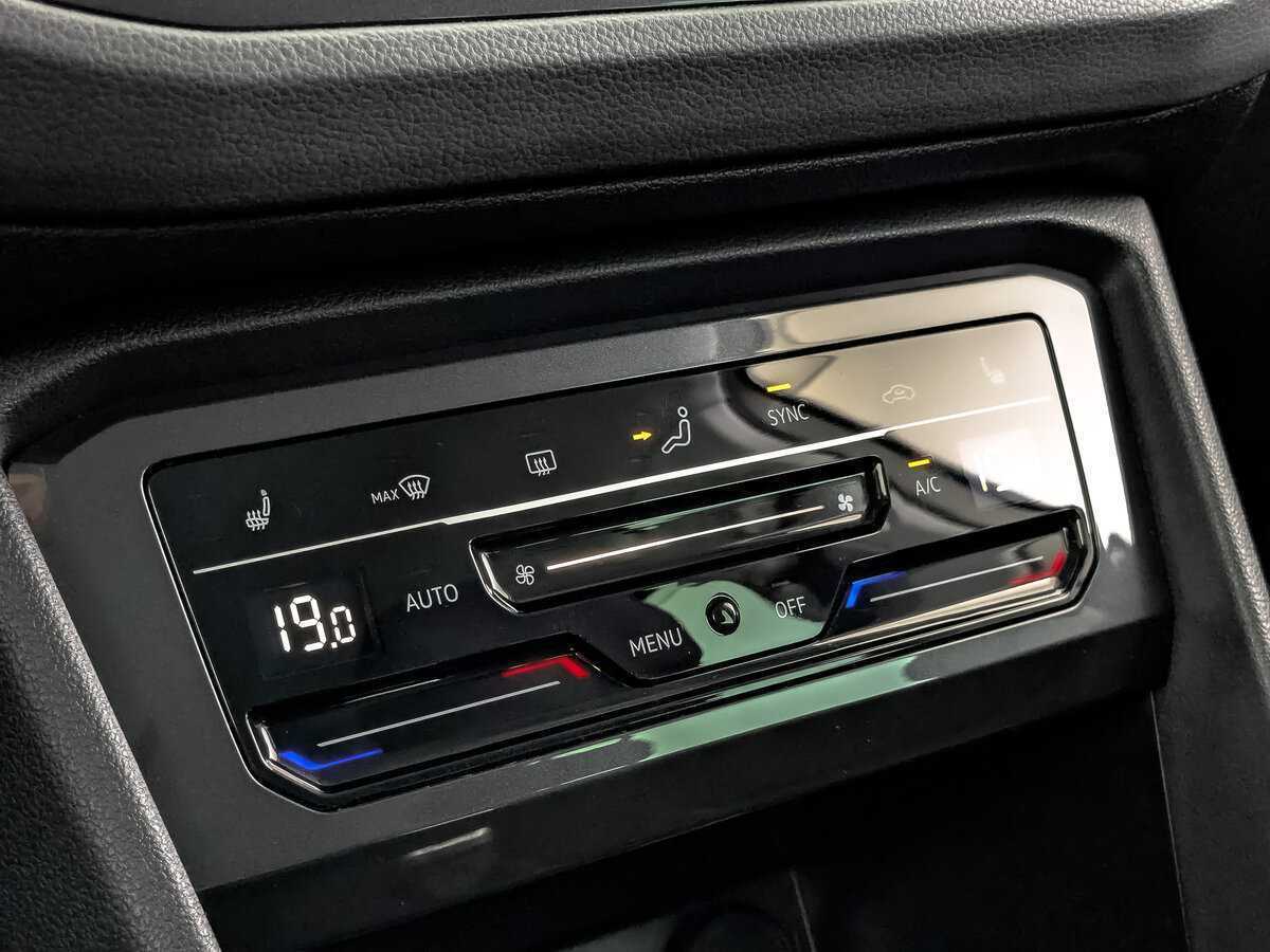 Купить Volkswagen Tiguan, 2021, 113 000 км, фото №17