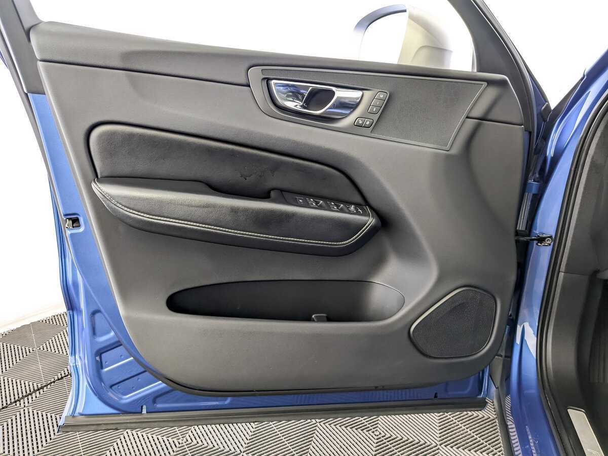Купить Volvo XC60, 2018, 111 280 км, фото №15