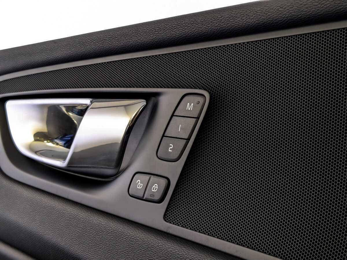 Купить Volvo XC60, 2018, 111 280 км, фото №18