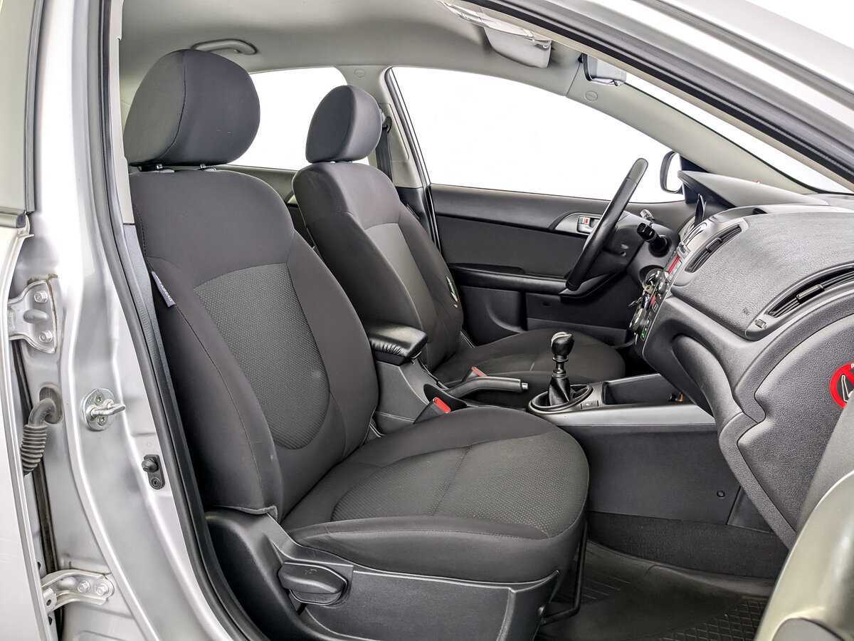 Купить Kia Cerato 5-speed, 2010, 90 787 км, фото №19