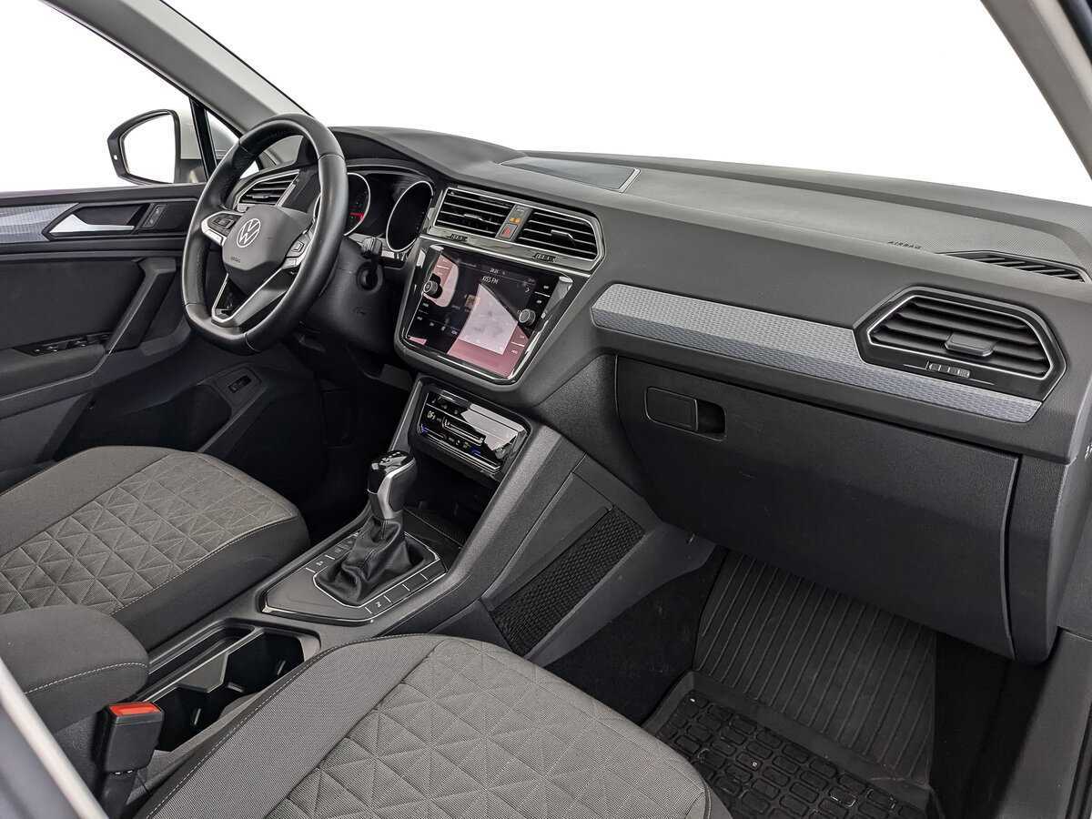 Купить Volkswagen Tiguan, 2021, 48 833 км, фото №9