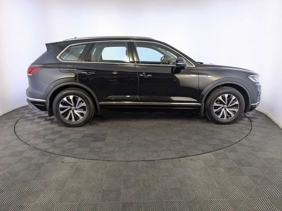 Купить Volkswagen Touareg, 2020, 117 000 км, фото №4