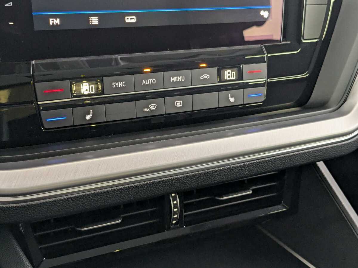 Купить Volkswagen Touareg, 2020, 117 000 км, фото №22