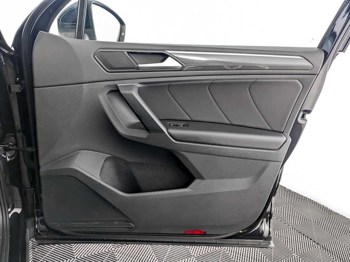 Купить Volkswagen Tiguan, 2020, 36 930 км, фото №21