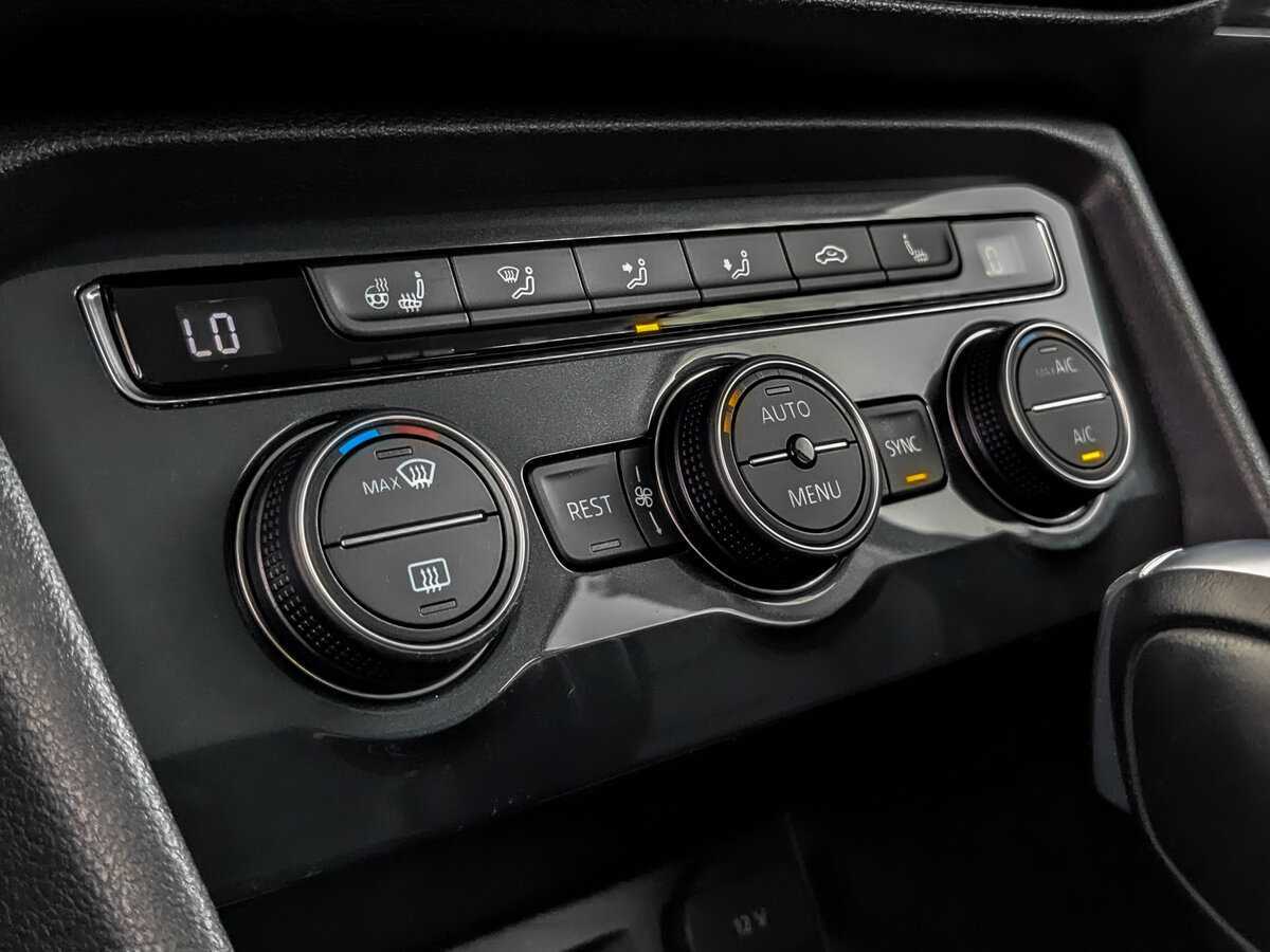 Купить Volkswagen Tiguan, 2020, 36 930 км, фото №23