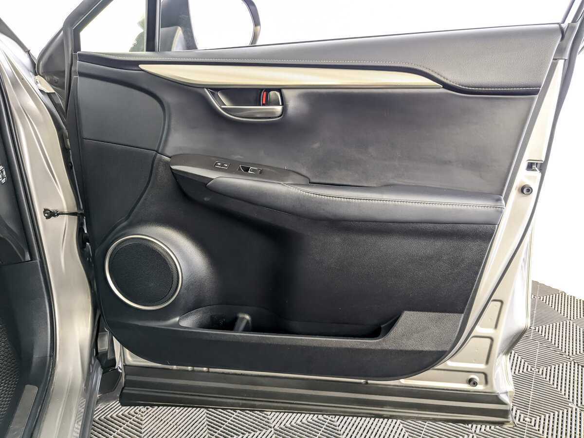 Купить Lexus NX 200, 2019, 90 681 км, фото №20