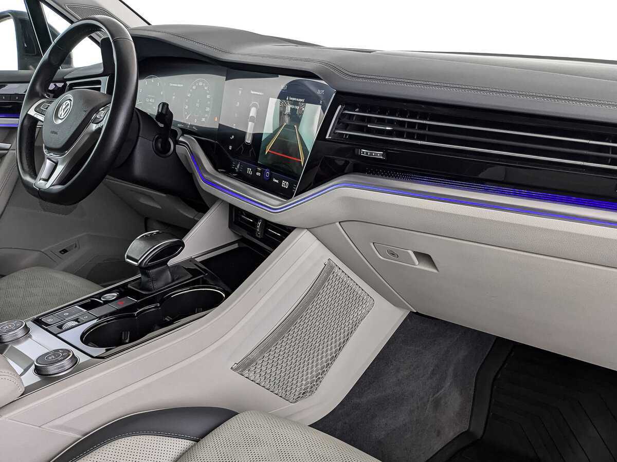 Купить Volkswagen Touareg, 2020, 66 623 км, фото №9