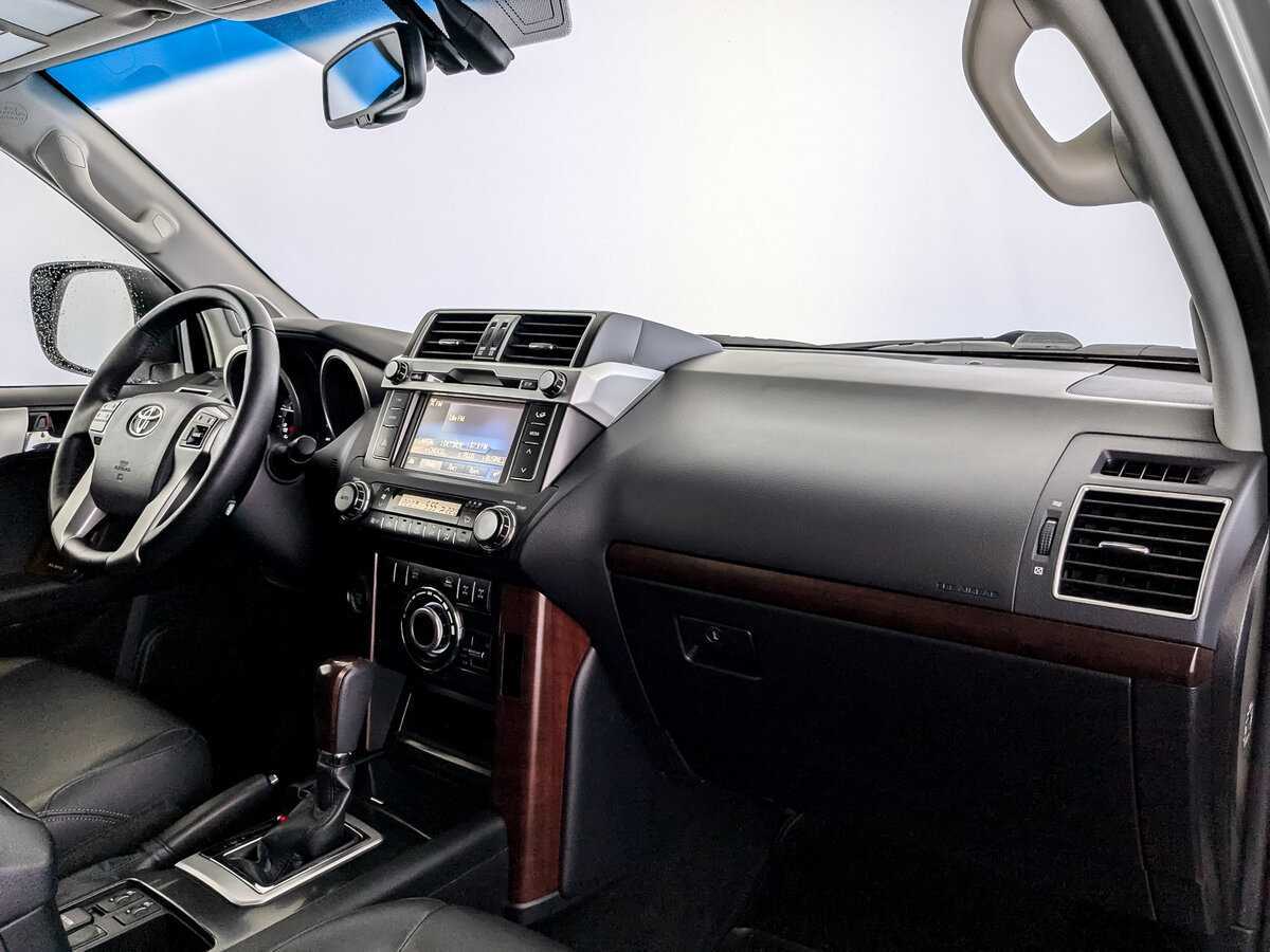 Купить Toyota Land Cruiser Prado, 2017, 55 019 км, фото №9