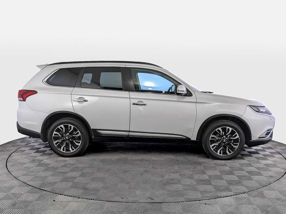 Купить Mitsubishi Outlander, 2021, 98 197 км, фото №4