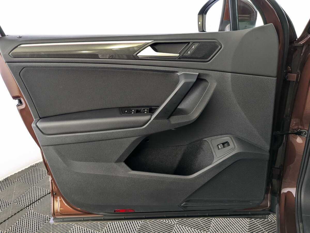 Купить Volkswagen Tiguan, 2021, 56 856 км, фото №12