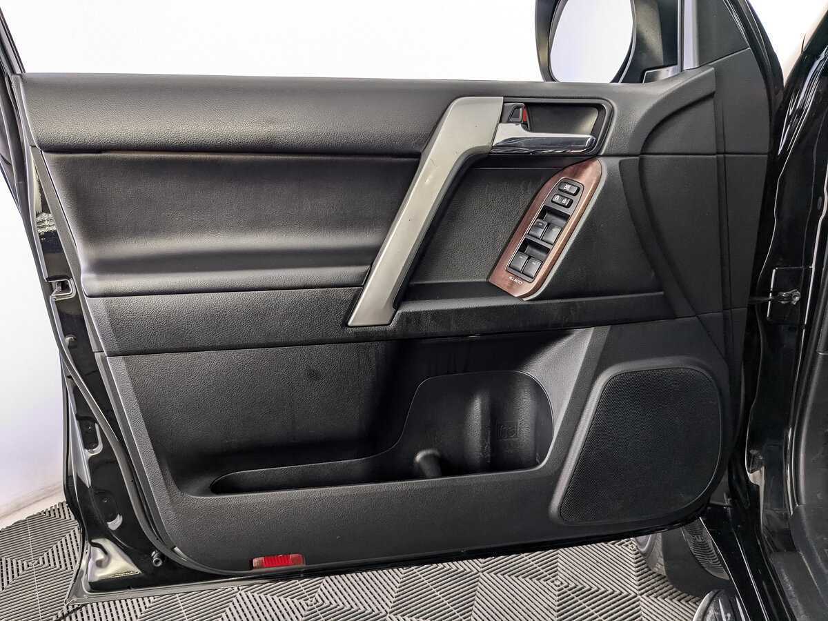 Купить Toyota Land Cruiser Prado, 2017, 119 721 км, фото №15