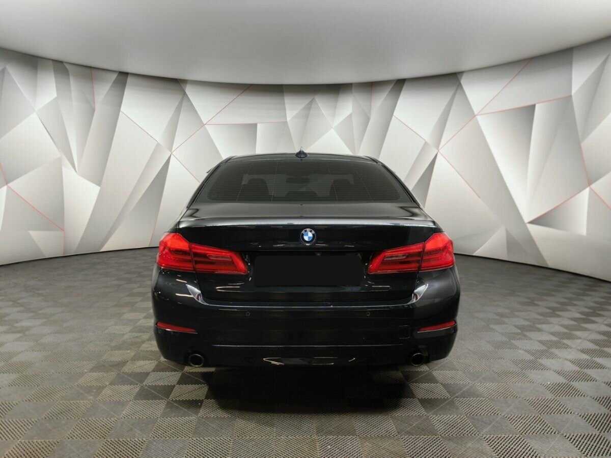 Купить BMW 5 серии 520d, 2017, 61 613 км, фото №8