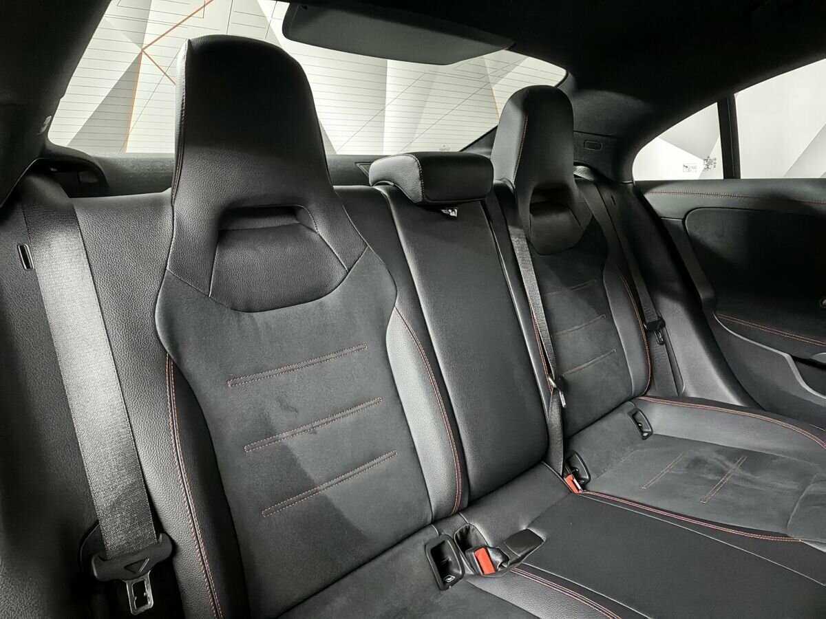 Купить Mercedes-Benz CLA 200, 2019, 38 607 км, фото №13