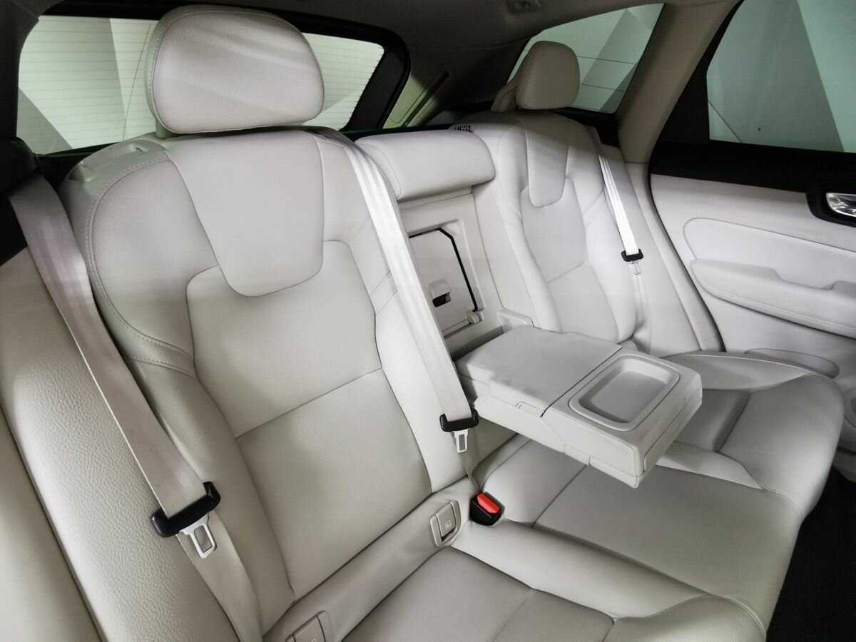 Купить Volvo XC60, 2018, 125 727 км, фото №13