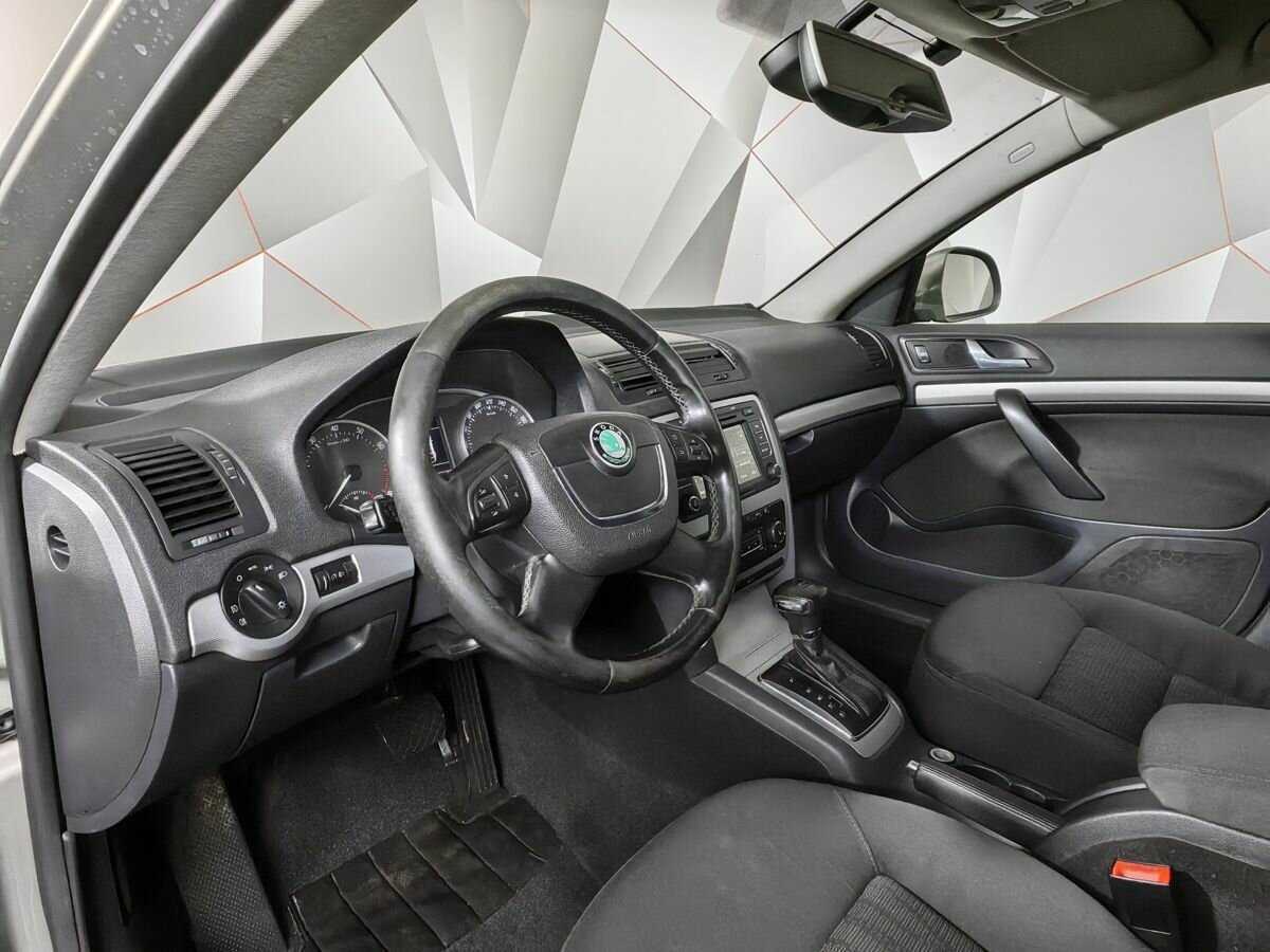 Купить Skoda Octavia, 2010, 225 000 км, фото №14