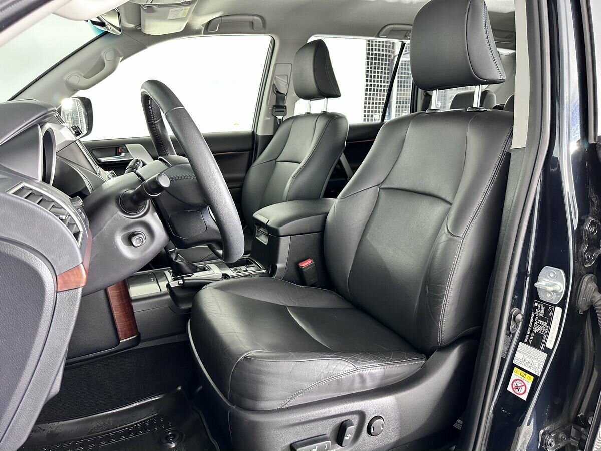 Купить Toyota Land Cruiser Prado, 2017, 41 526 км, фото №8