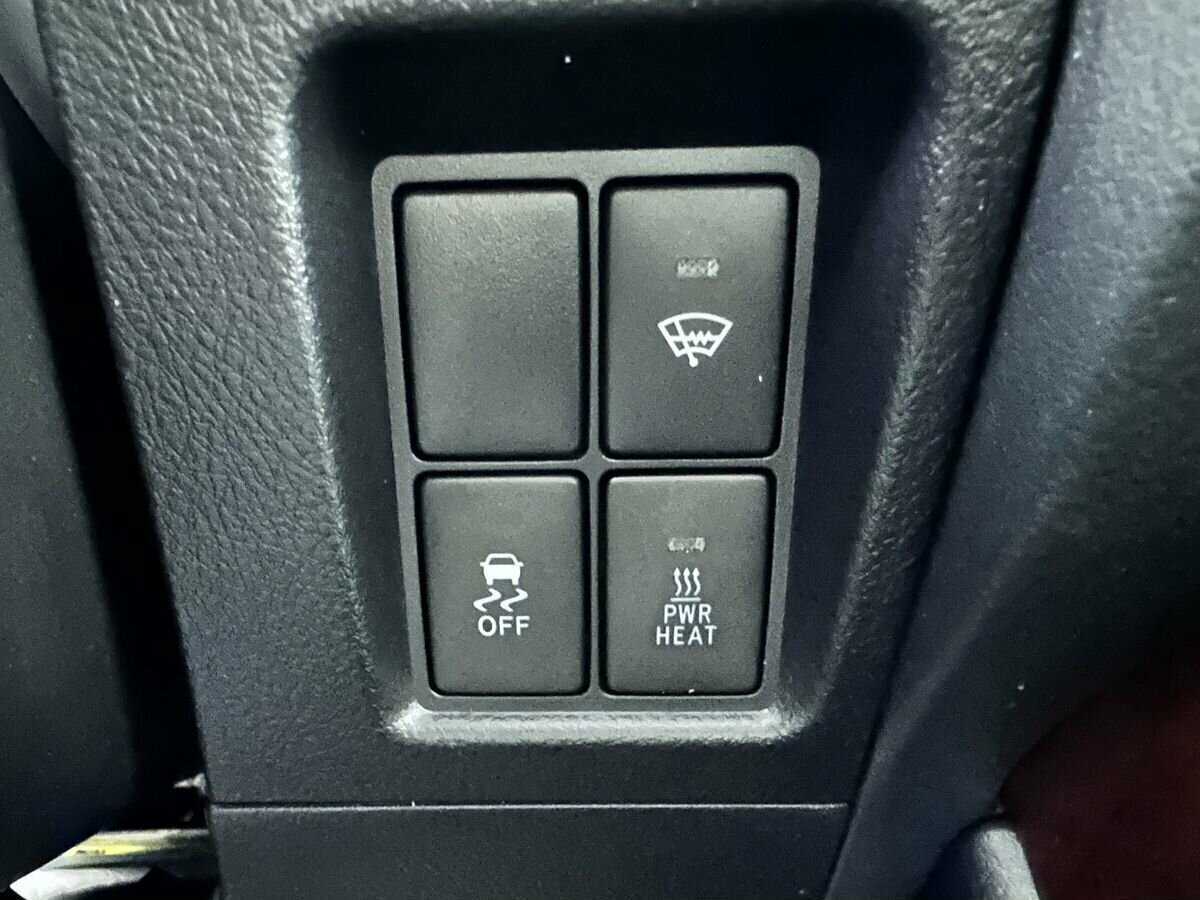 Купить Toyota Land Cruiser Prado, 2017, 41 526 км, фото №17