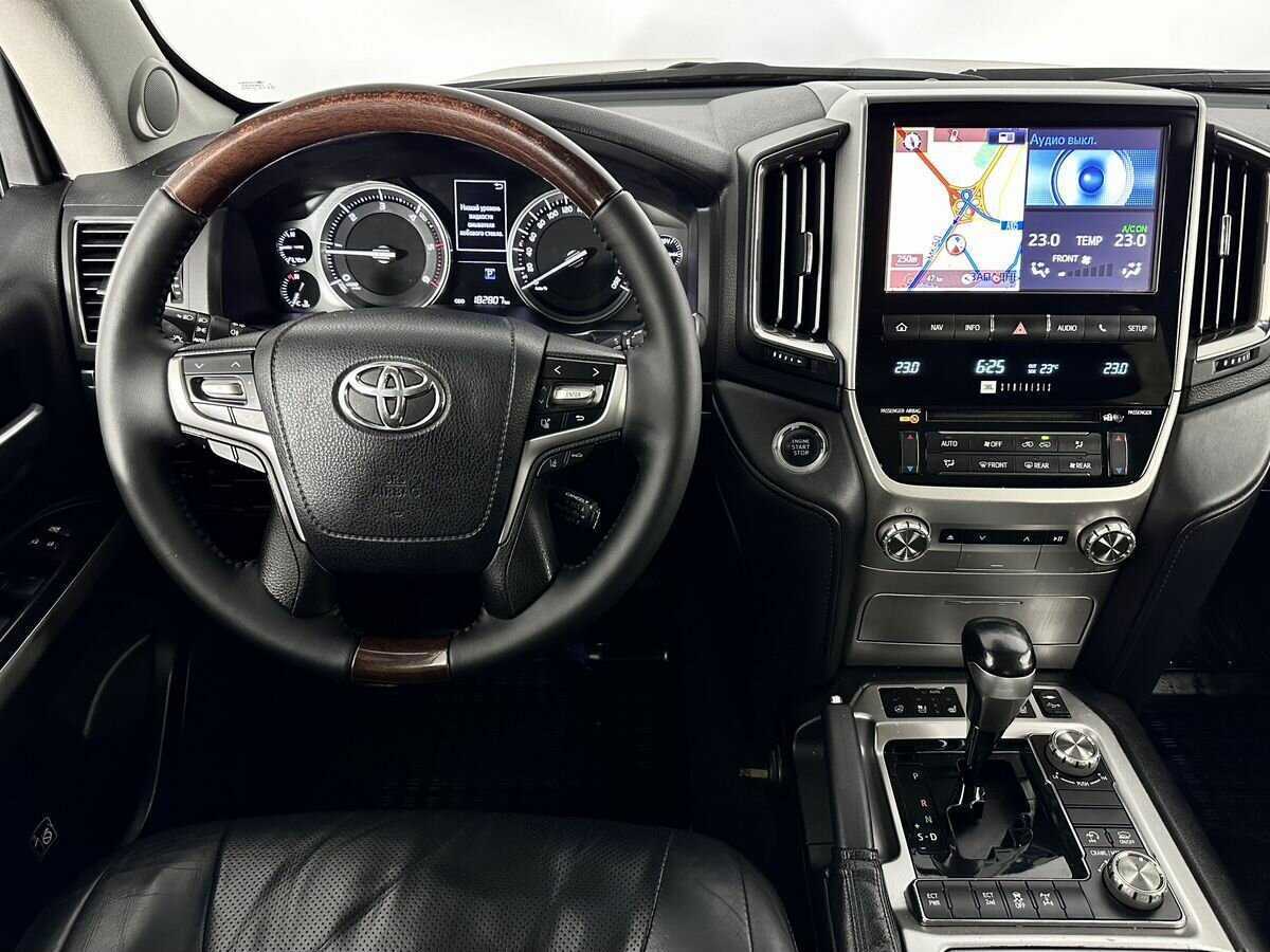 Купить Toyota Land Cruiser, 2017, 182 802 км, фото №10