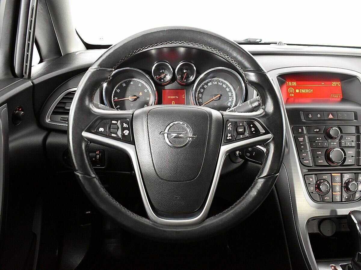 Купить Opel Astra, 2012, 210 302 км, фото №11