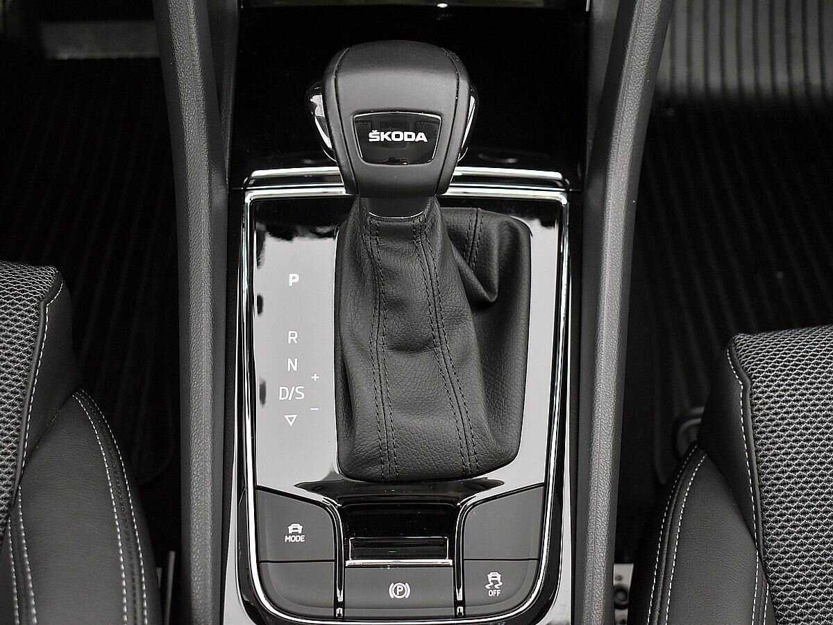 Купить Skoda Karoq, 2022, 30 356 км, фото №14