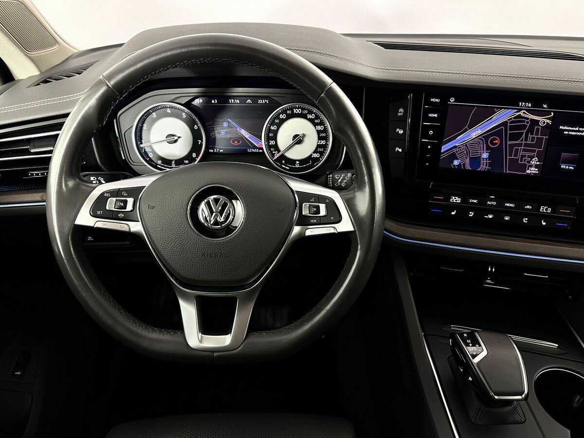 Купить Volkswagen Touareg, 2020, 127 453 км, фото №10