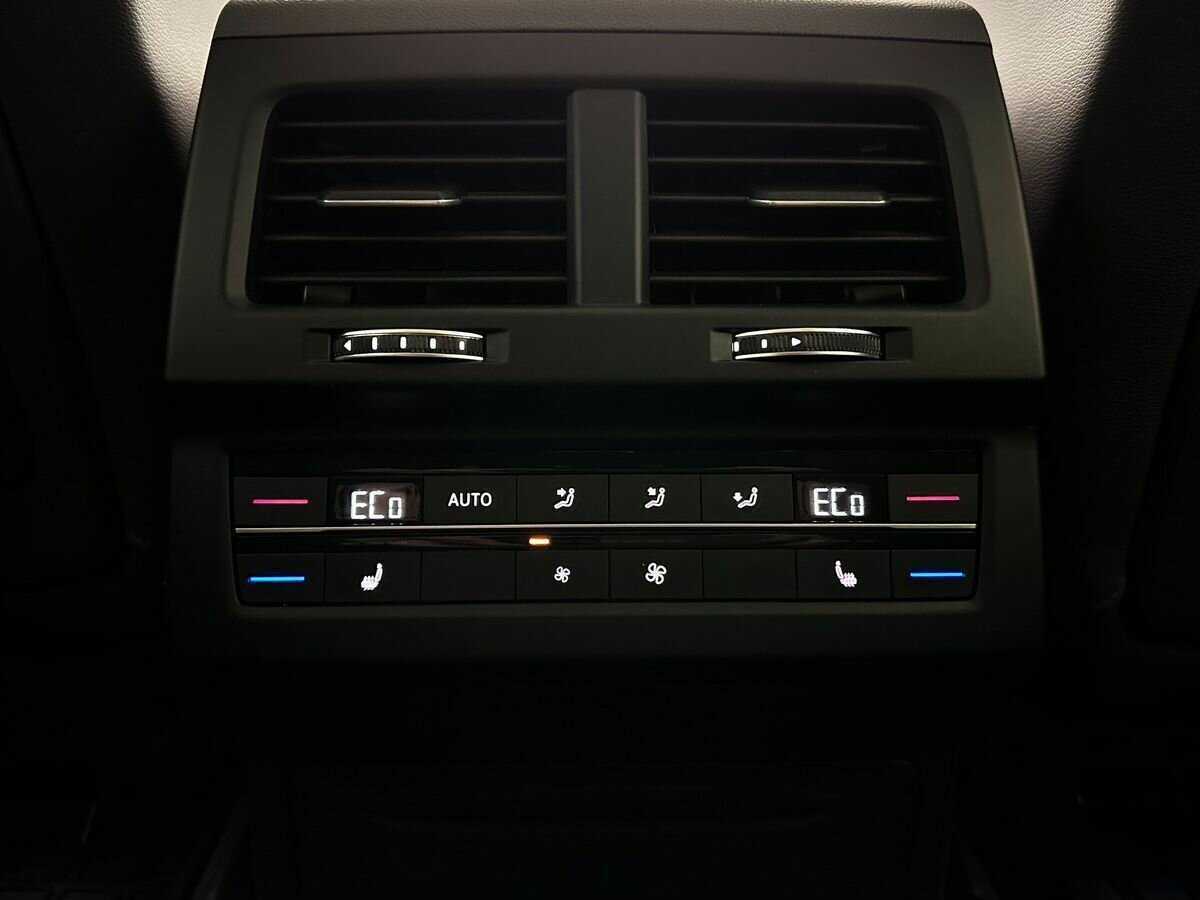 Купить Volkswagen Touareg, 2020, 127 453 км, фото №17