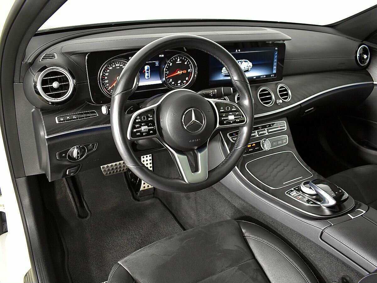 Купить Mercedes-Benz E-Класс 400 d, 2018, 136 170 км, фото №7