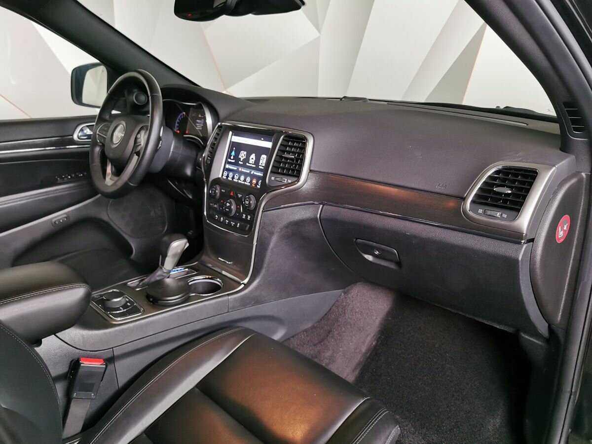 Купить Jeep Grand Cherokee, 2018, 53 238 км, фото №9