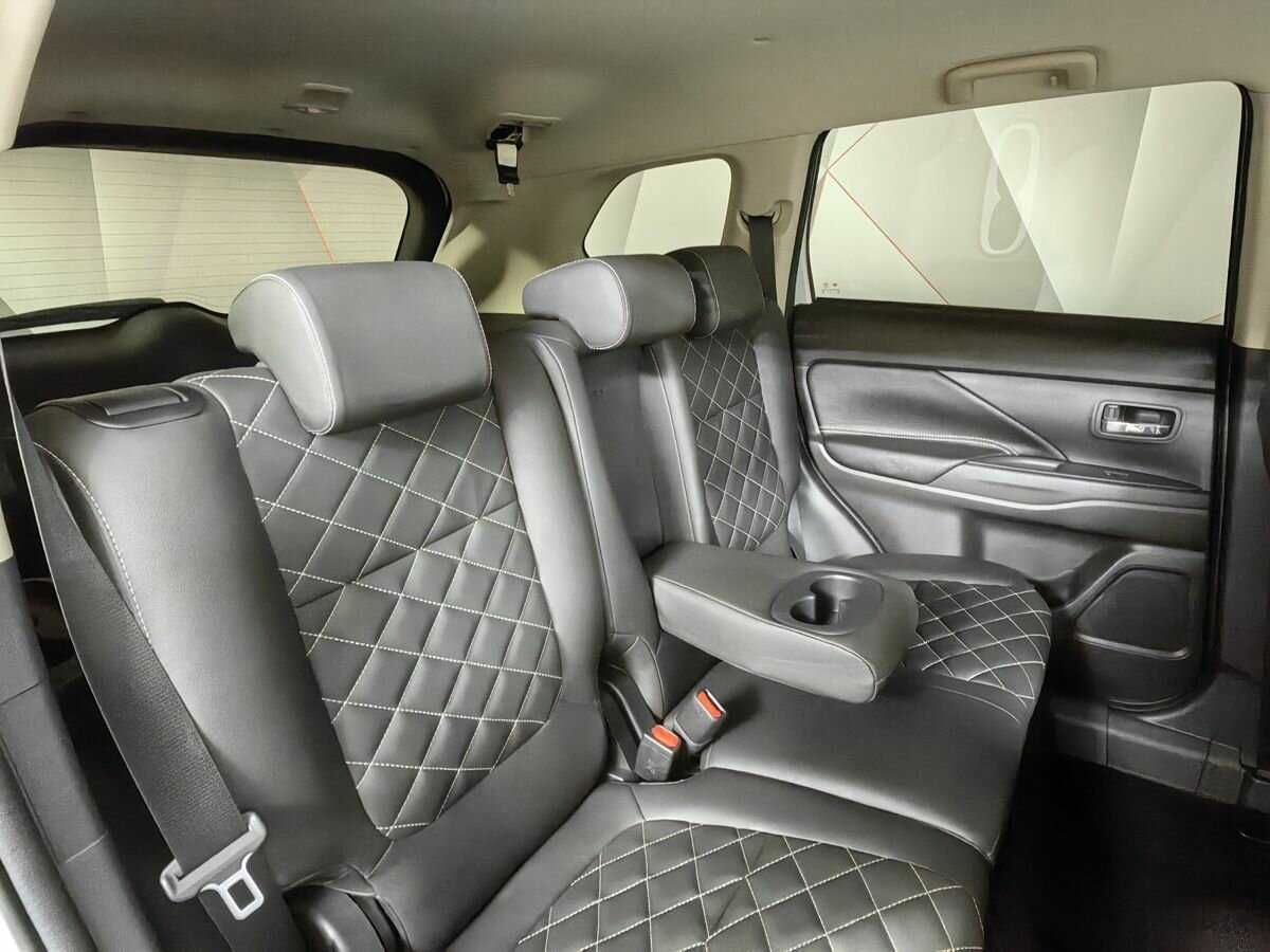 Купить Mitsubishi Outlander, 2022, 11 808 км, фото №9