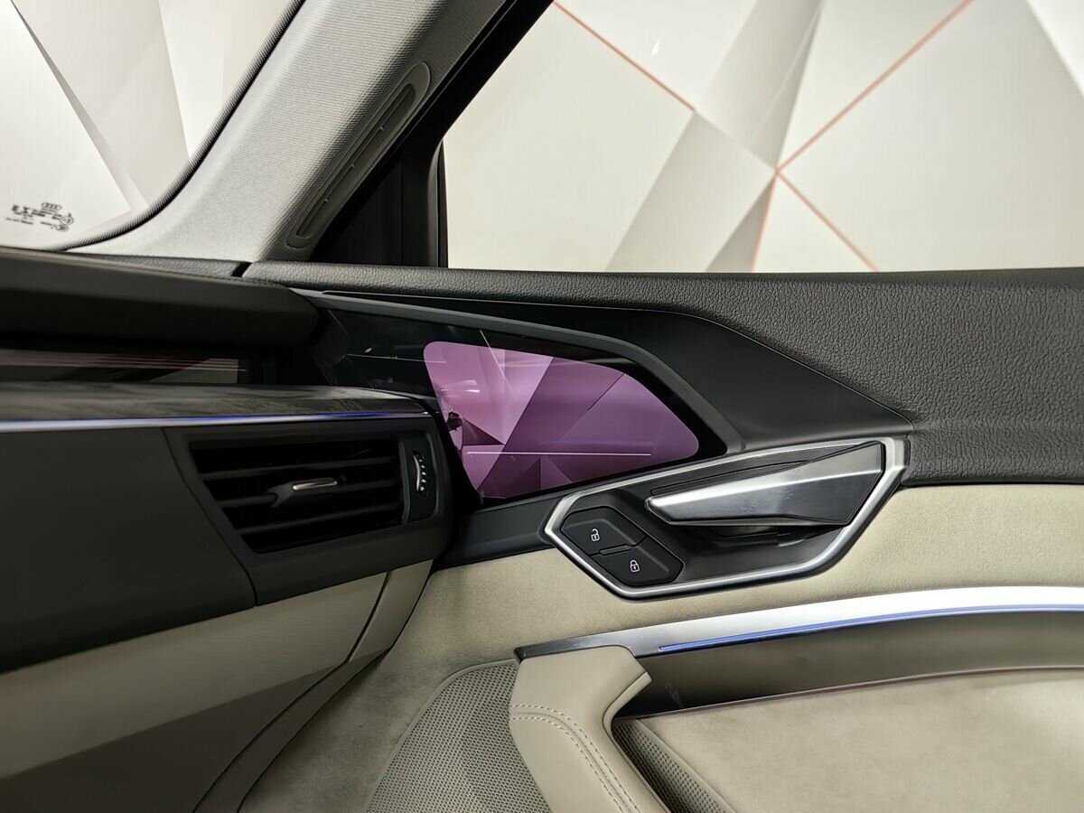 Купить Audi e-tron Sportback 55, 2021, 33 143 км, фото №16