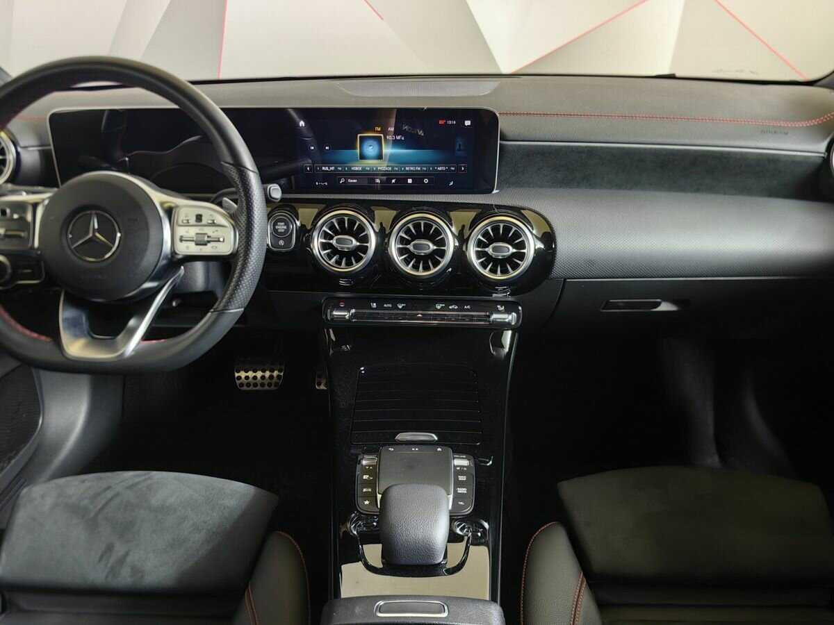 Купить Mercedes-Benz CLA 200, 2020, 39 939 км, фото №10