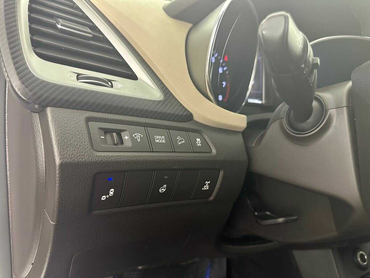 Купить Hyundai Santa Fe, 2017, 137 300 км, фото №9